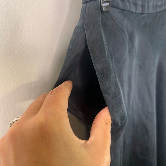 St. John Evening Black 100% Silk Bias Cut Skirt Size 6 Formal Midi Quiet Luxury - Picture 6 of 11